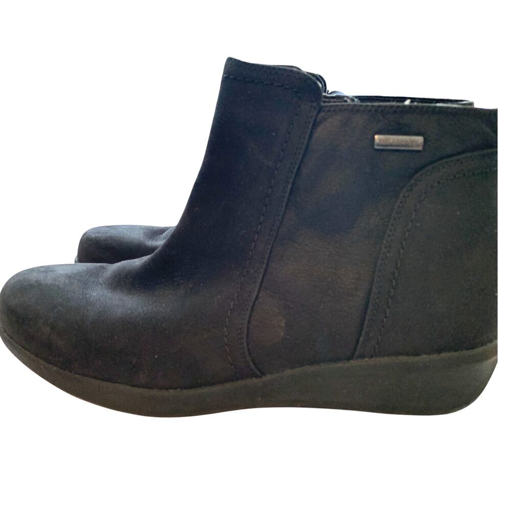 ARAVON 3M THINSULATE WATER RESISTANT BLACK ZIPPER LEATHER BOOTIES WOMEN'S 11